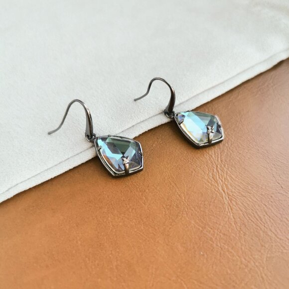 Alicia Bonnie Miley Gunmetal Black Light Gray Dichroic Glass Drop Earrings Trend - Picture 4 of 4